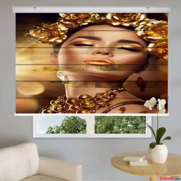 پرده چاپی با طرح هنری زنانه